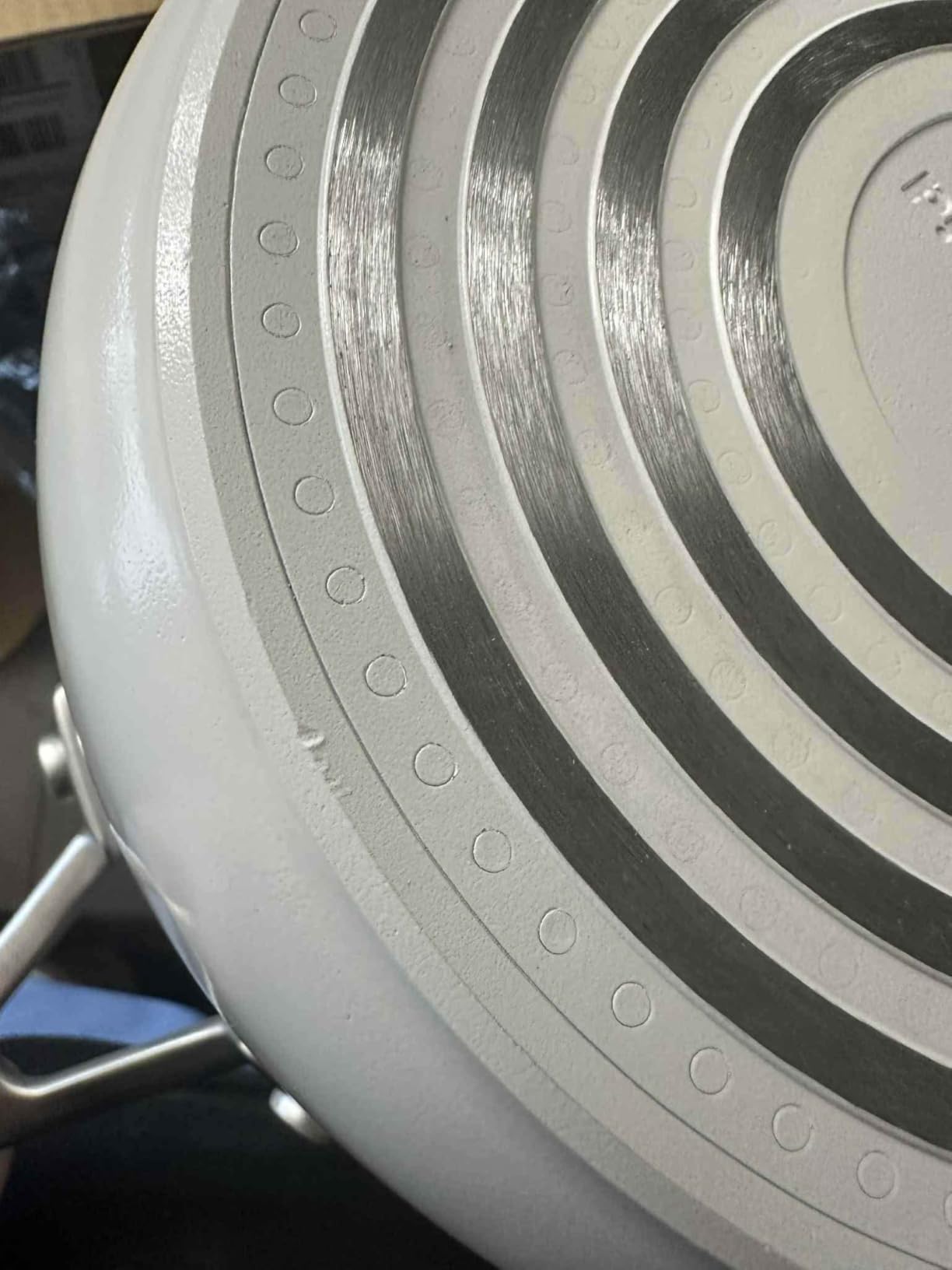 KitchenAid Hard Anodized Ceramic Induction Nonstick Pots and Pans with Saucepans, Frying Pans, Stockpot, and Lids, Dishwasher Safe, 9 Piece Cookware Set with Stainless Steel Handles - Porcelain White customer photo 1