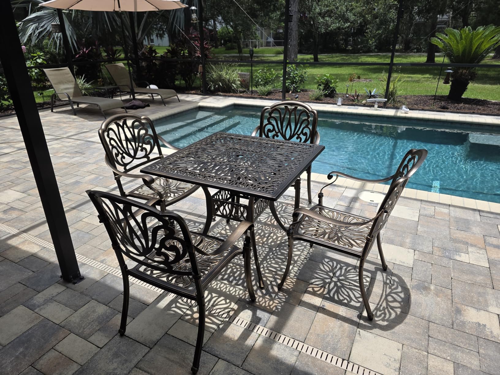 VINGLI 7-Piece Outdoor Dining Set, Cast Aluminum Patio Furniture Set for 6 with Umbrella Hole, Rectangular Outdoor Dining Table & 6 Stackable Chairs, All-Weather Garden/Poolside Dining Set Bronze customer photo 2