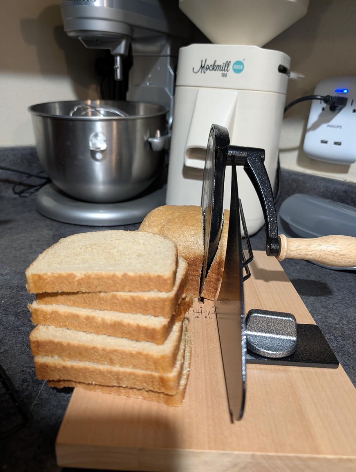 Upgrade Manual Bread Slicer for Homemade Sourdough Bread, Classic Hand Crank Home Bread Slicer With Scale Line and Steel Fence, Sharp Blade, Adjustable Width for Homemade & Commercial Use customer photo 2