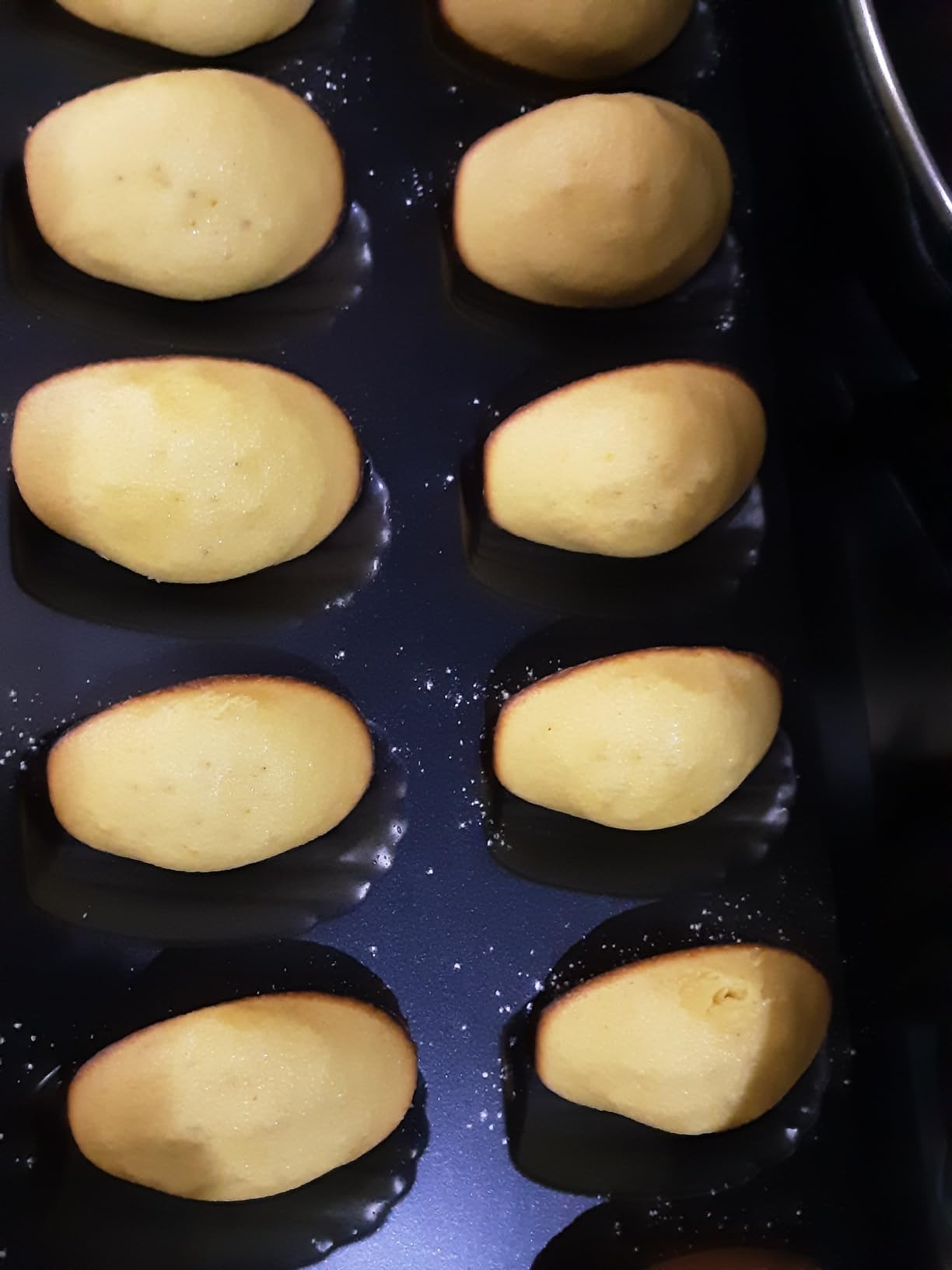 2pc Nonstick Madeleine Pan for Baking, 12-Cavity Shell Shape Cake and Cookie Mold Tray, Carbon Steel Cookie Molds, Send Goods from Local Warehouse (2 PC) customer photo 1