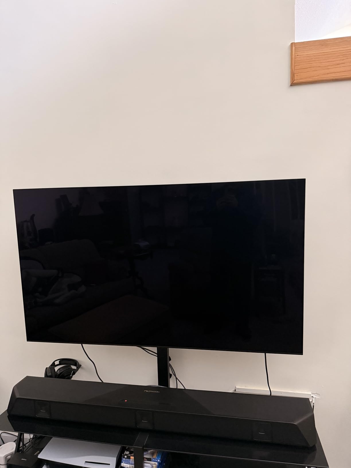 Sony 55 Inch OLED 4K Ultra HD TV BRAVIA XR8B Smart Google TV with Dolby Vision HDR and Exclusive Features for PlayStation 5 (K-55XR8B), 2025 Model customer photo 2