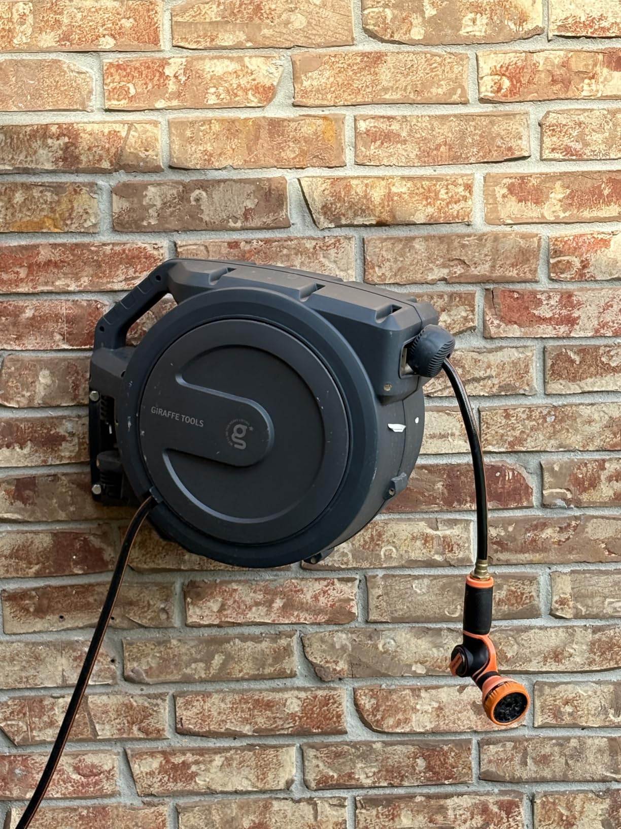 Giraffe Tools Retractable Garden Hose Reel 1/2 Inch x 100 ft, Super Heavy Duty, Any Length Lock, Slow Return System, Wall Mounted and 180 Deg Swivel Metal Bracket customer photo 2