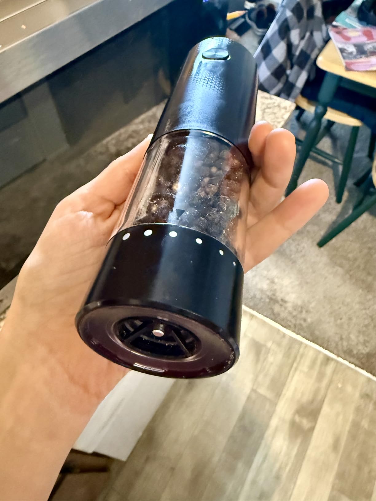 Electric Salt and Pepper Grinder Set - Rechargeable Automatic Salt and Pepper Shakers, Kitchen Appliances with External Adjustable Coarseness, Larger Hopper for Cooking (2 Pack, Black/Black) customer photo 2