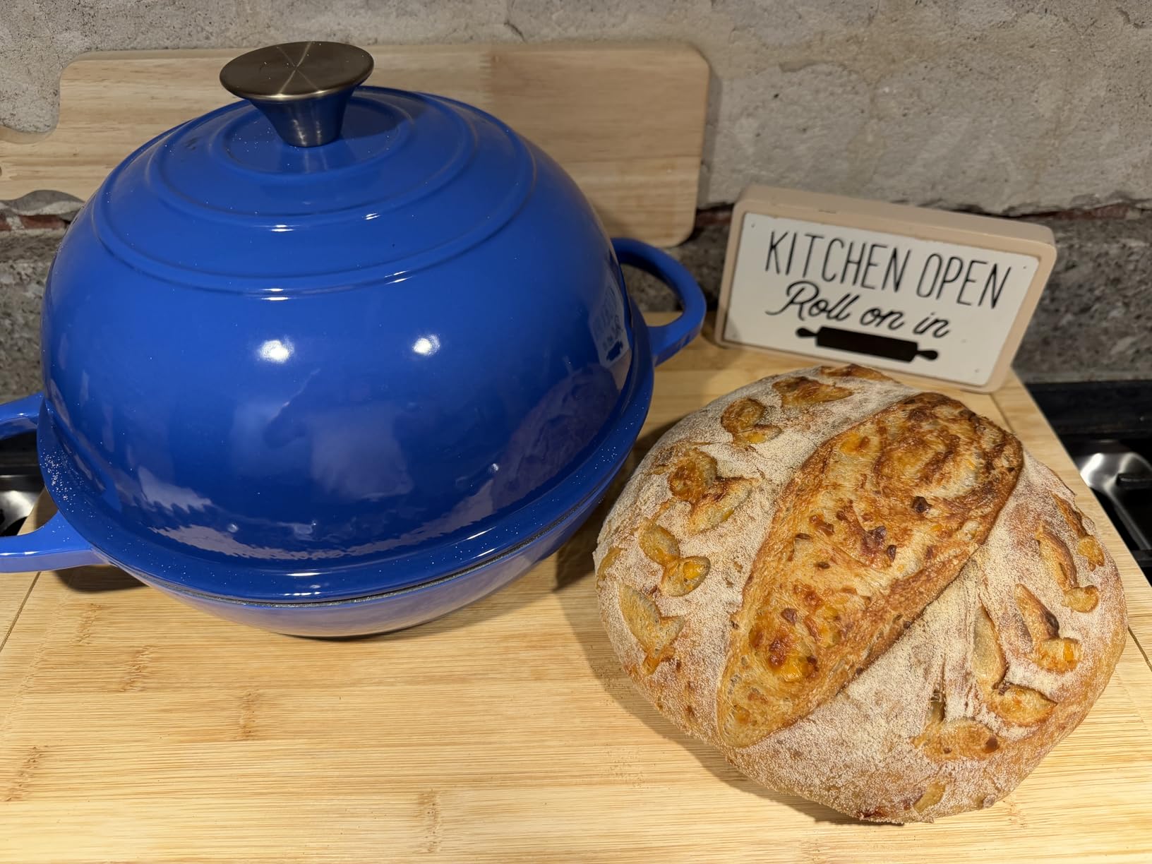 ONKO Dutch Oven For Sourdough Bread Baking, 6QT Enameled Cast Iron Dutch Oven Pot With Lid, Non-stick Sourdough Baking Pan with Bread Dome, Round Ceramic Dutch Ovens Pot with Cloche for Homemade customer photo 2