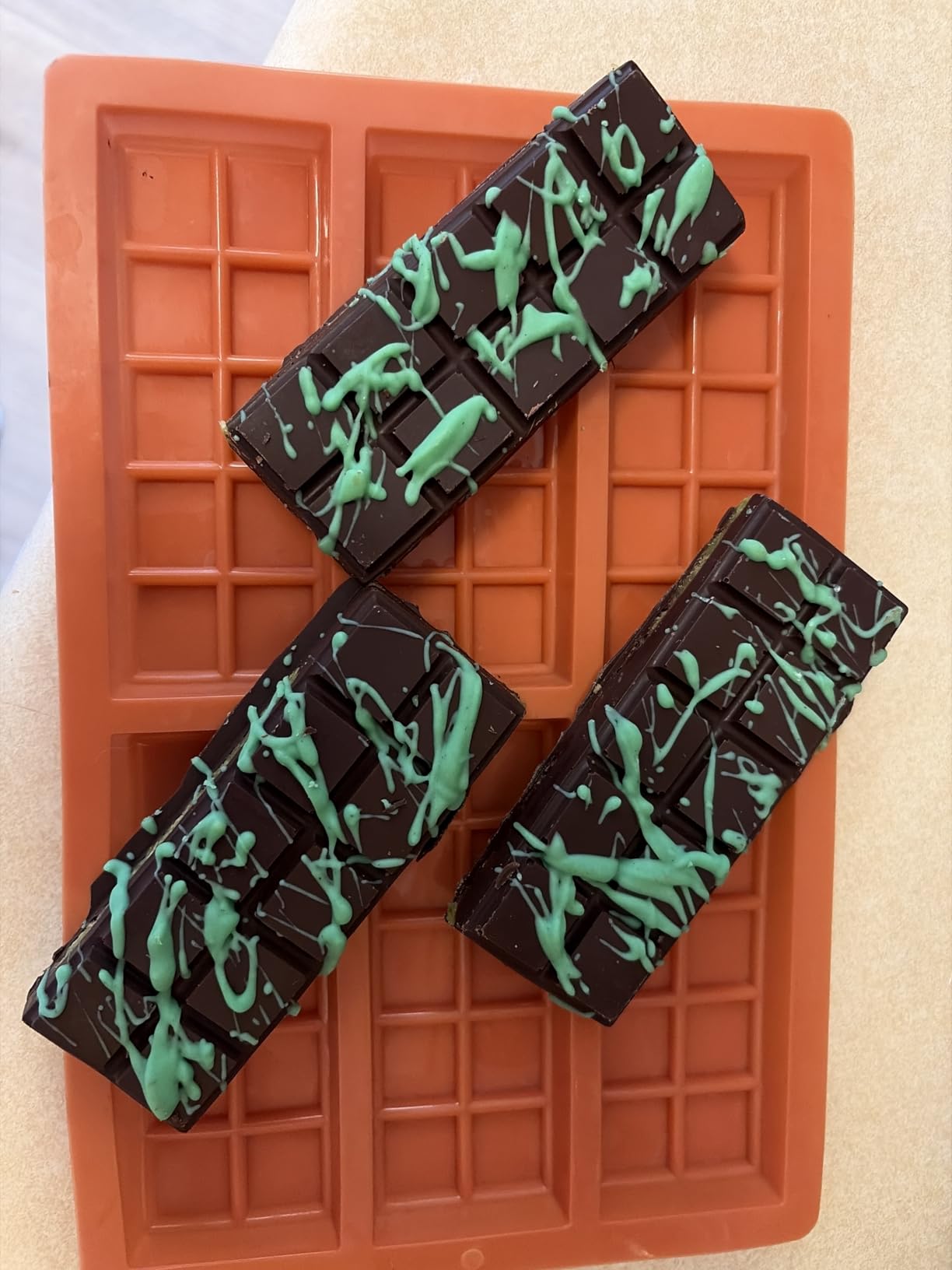 Silicone Chocolate Bar Mold - 6 Large Cavities, Food-Grade, Non-Toxic & Odorless, Flexible Baking Mold for Homemade Chocolate, Energy Bars, Fudge, Protein Snacks, Soap & More - 10×6.7 in customer photo 1