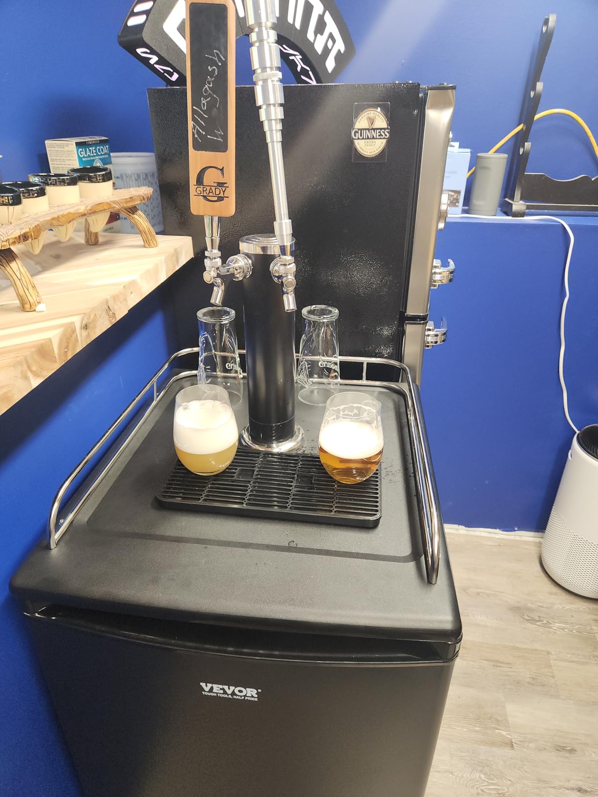VEVOR Beer Kegerator, Single Tap Commercial Draft Beer Dispenser for D system, Refrigerator With Shelves, Hold 1 Sixth Keg, 2.5lbs CO2 Tank, 92L customer photo 1