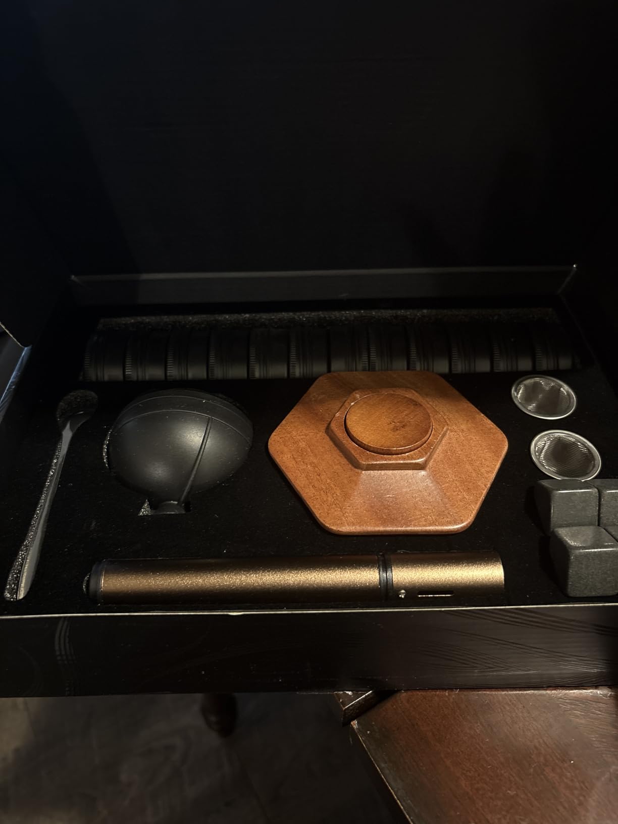 23Pcs Whiskey Cocktail Smoker Kit with Torch, 6 Flavors 12 Packs Wood Chips, Ice Ball Mold, Old Fashioned Drink Smoker, Bourbon Whiskey Gifts for Men, Husband, Dad, Him (No Butane) customer photo 1