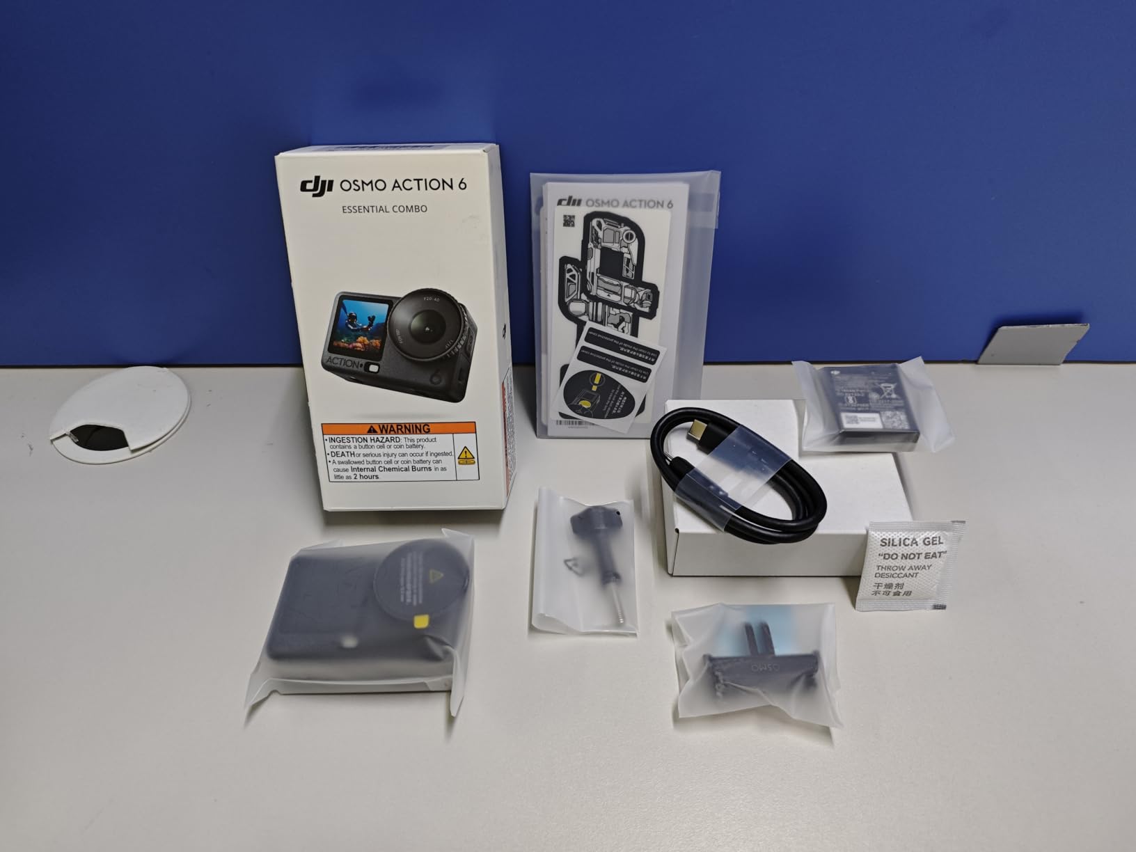 DJI Osmo Action 6 Essential Combo, Action Camera with 1/1.1