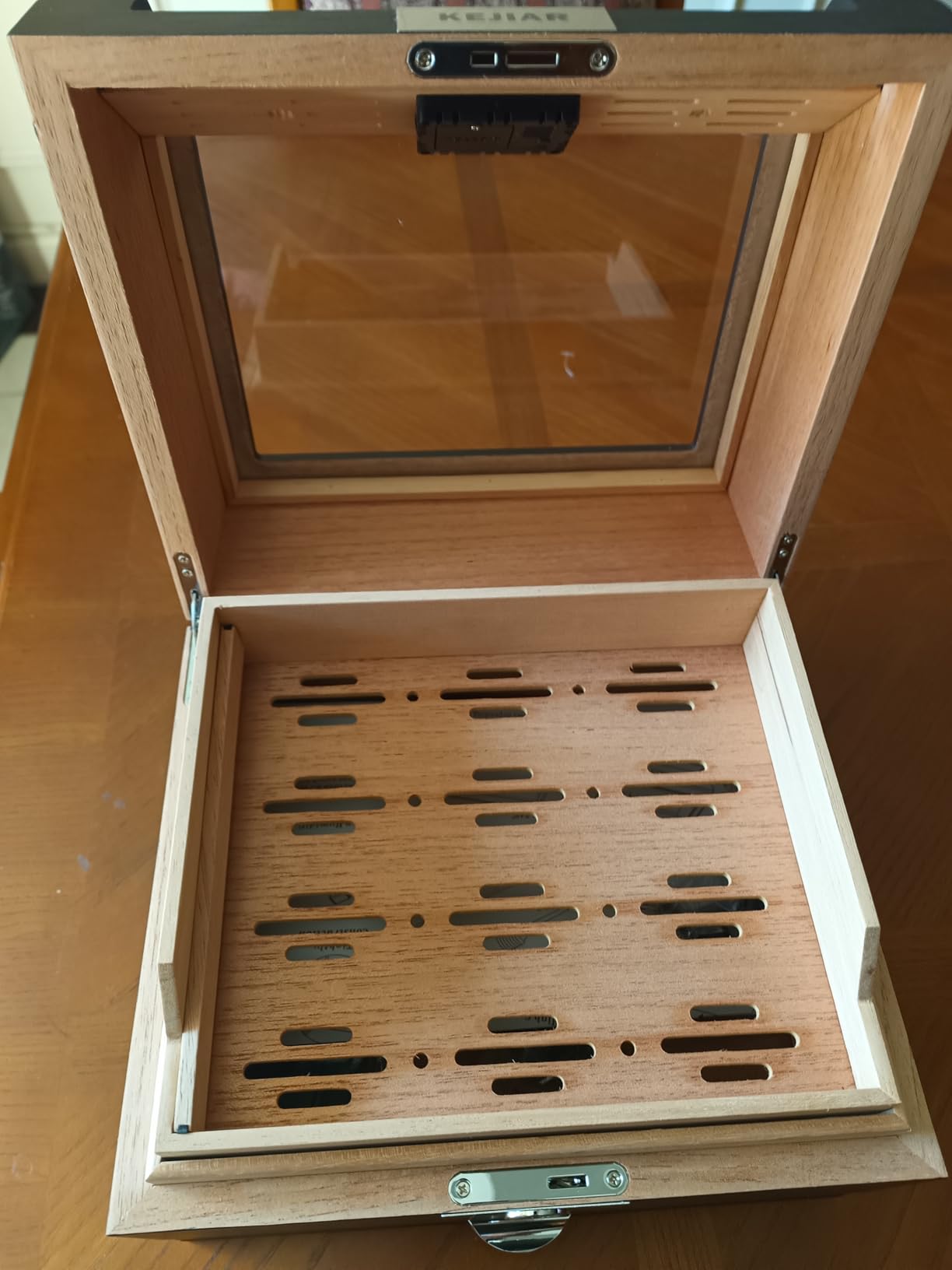 KEJIAR Cigar Humidor Cedar Wood Lined Humidor for 45-60 Cigars, Acrylic Top Cigar Box with Lock, Digital Hygrometer 2 Adjustable Humidifiers Drawer Cedar Tray Divider, Cigar Gifts Desktop Storage Box customer photo 1