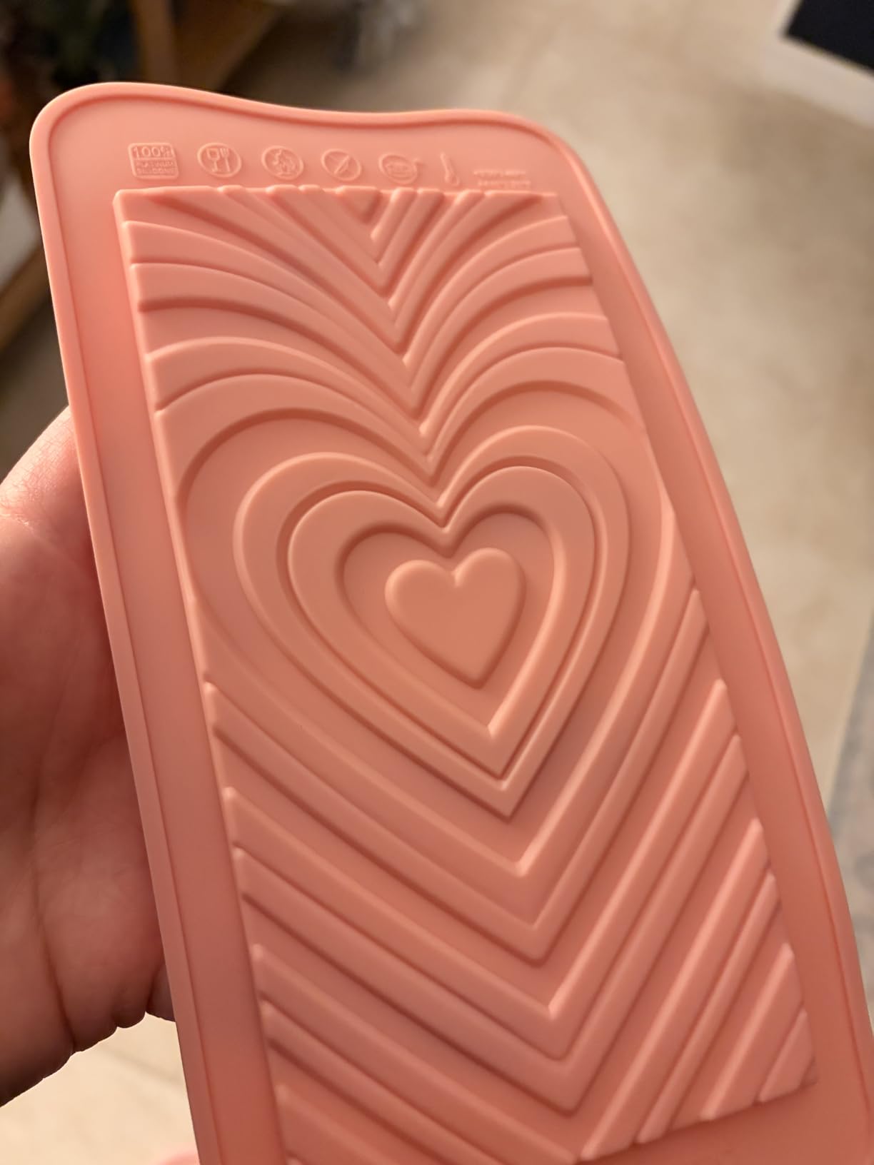 DIY Chocolate Bar Mold Gift Kit - 6 Premium Silicone Molds, 24 Gift Bags & Digital Guide - Homemade Candy Mold Set for Beginners, Kids, Couples & Women - Perfect for Christmas, Valentine's & Birthdays customer photo 1
