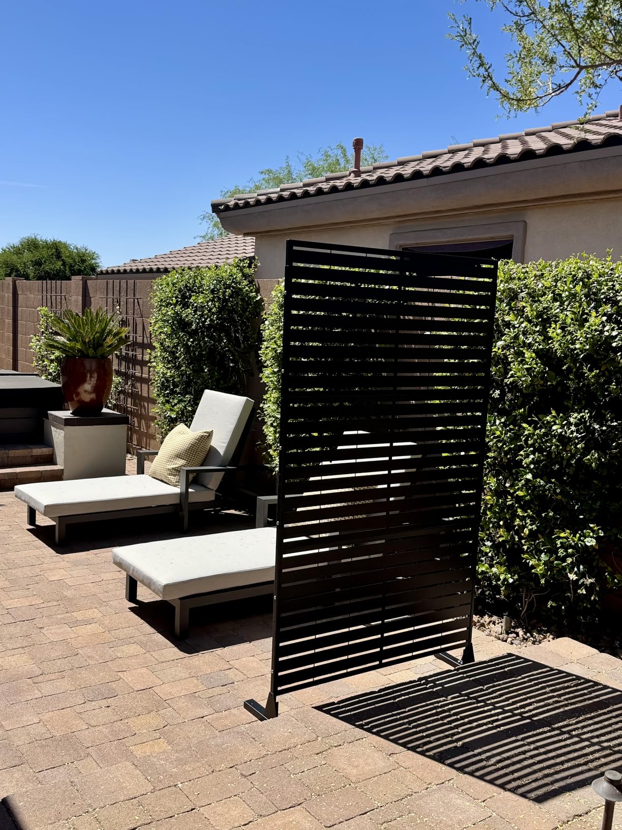 Metal Privacy Screen Outdoor - 72in Decorative Laser Cut Steel Garden Divider Panel with Tropical Leaf Design, Weatherproof Freestanding Modern Privacy Fence for Patio, Deck, Backyard & Balcony customer photo 1