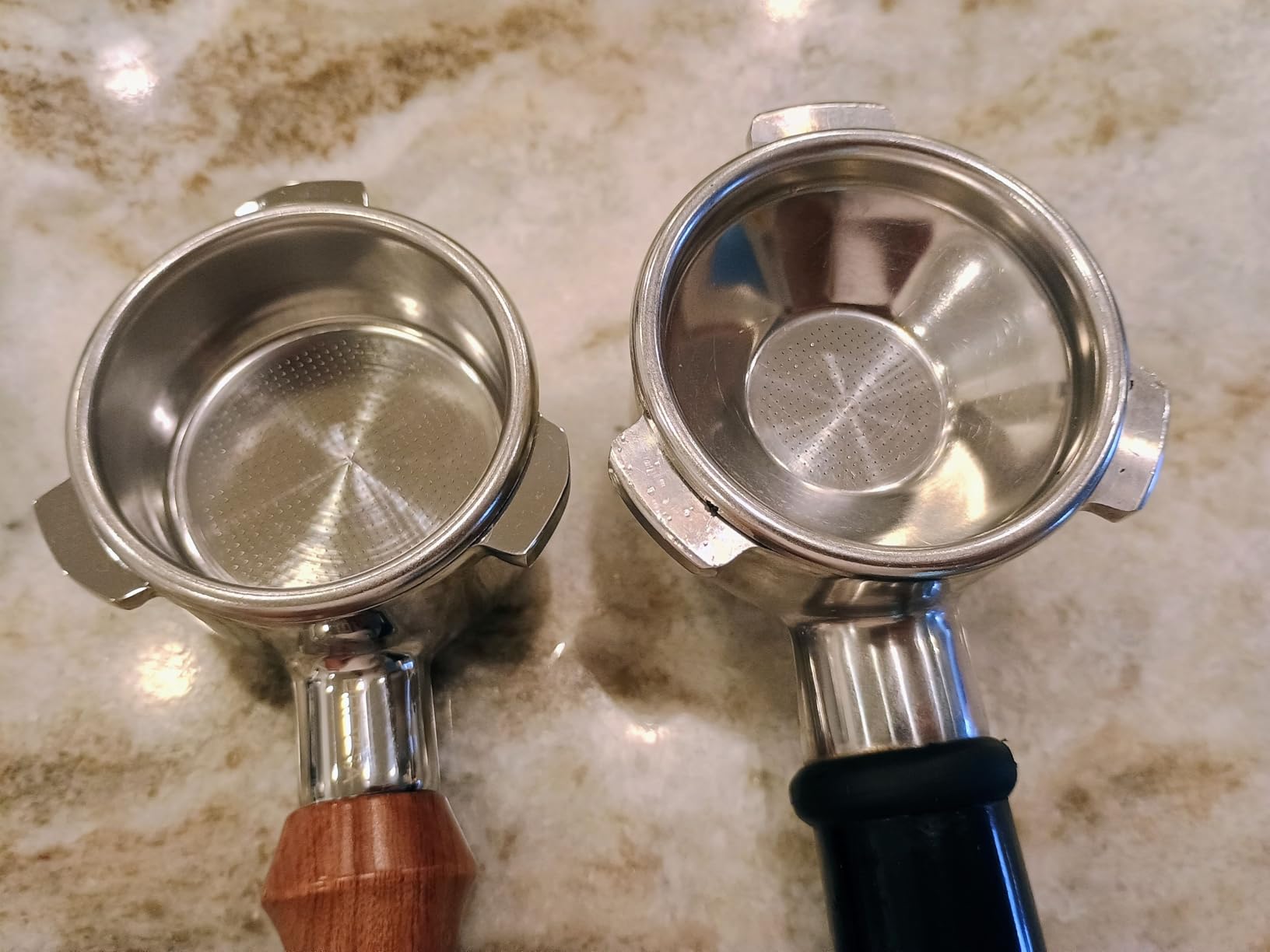 54mm Bottomless Portafilter Compatible with Breville Barista Express, Pro, Touch, Bambino Plus & Infuser - Naked Portafilter with 18g Precision Basket - Ergonomic Rosewood Handle | BRESYIA customer photo 1