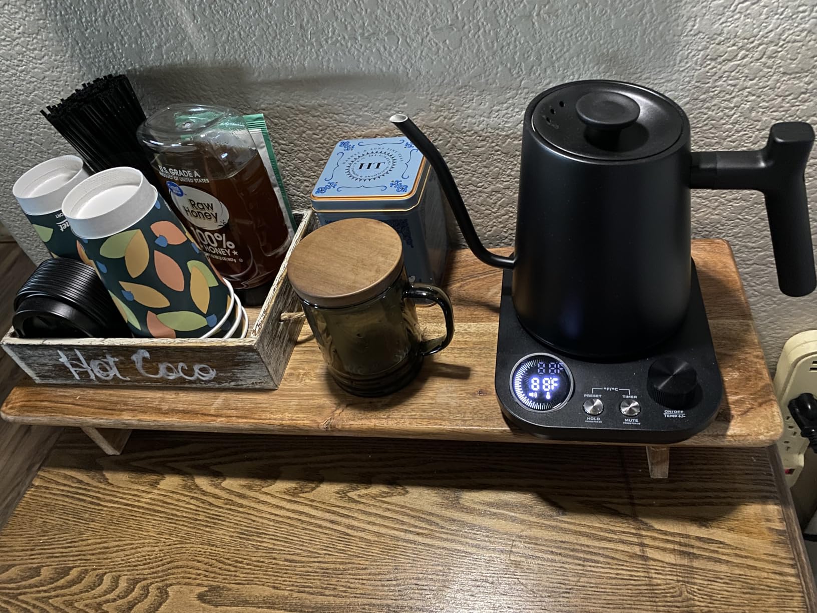 Silonn Gooseneck Kettle, Electric Kettle with ±1°F Precise Temperature Control, Pour-Over Coffee,212°F Hold for 4-Hour Warmth, LED Brew Timer and 7 Presets, 304 Stainless Steel Kettle, 1200W/0.9L customer photo 2
