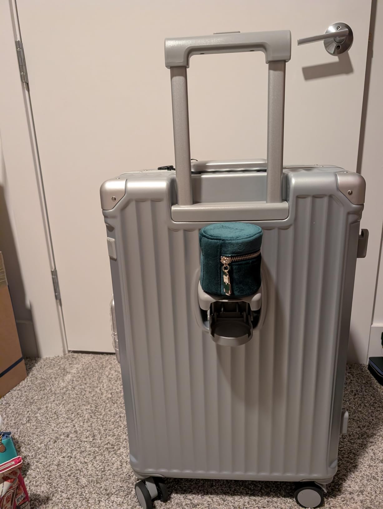 Zipperless Luggage with Spinner Wheels Checked Aluminum Frame Luggage PC Hard Shell Suitcase with Charger and Cup Holder TSA Lock No Zipper 24 Inch Suitcases customer photo 2