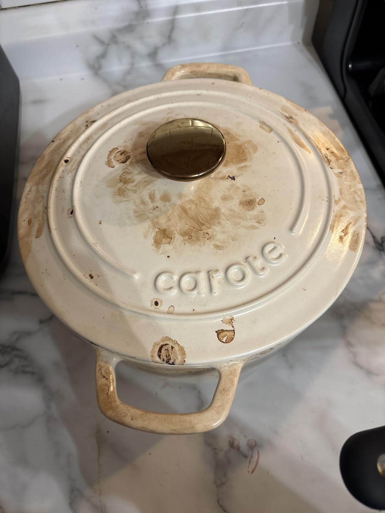CAROTE 7QT Enameled Cast Iron Dutch Oven Pot with Lid, Heavy-Duty Dutch Ovens for Sourdough Bread Baking, Braising, Stews, Roasting, Healthy & Non-Toxic, Dual Handles, All Stovetop Compatible, Oven Safe up to 500° F, Cream White customer photo 2