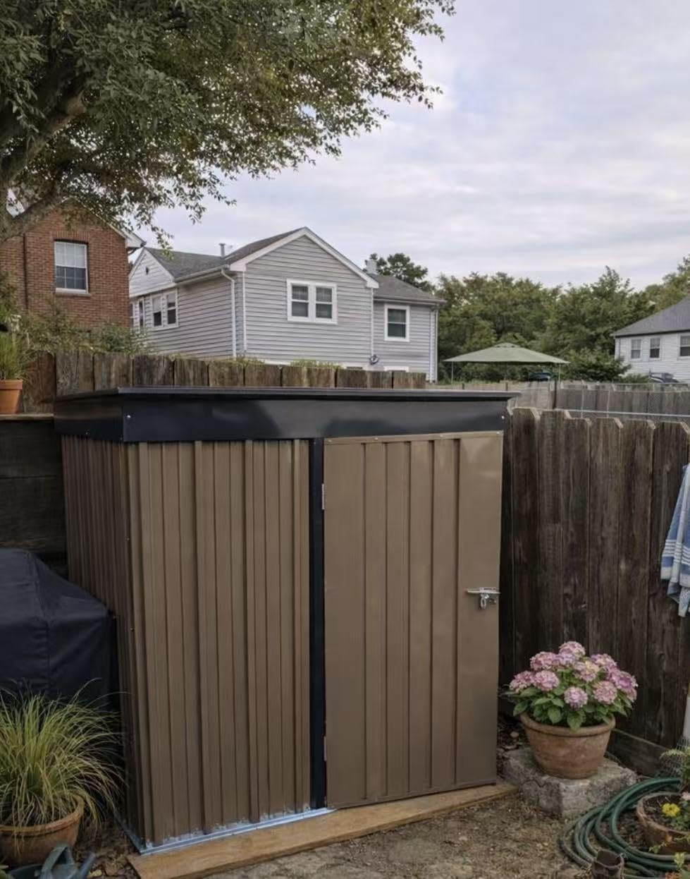 Greesum 8x6FT Outdoor Storage Shed, Utility Tool Shed with Sloping Roof, Metal Storaged Garden Shed with Door & Lock for Patio Storage, Brown customer photo 1