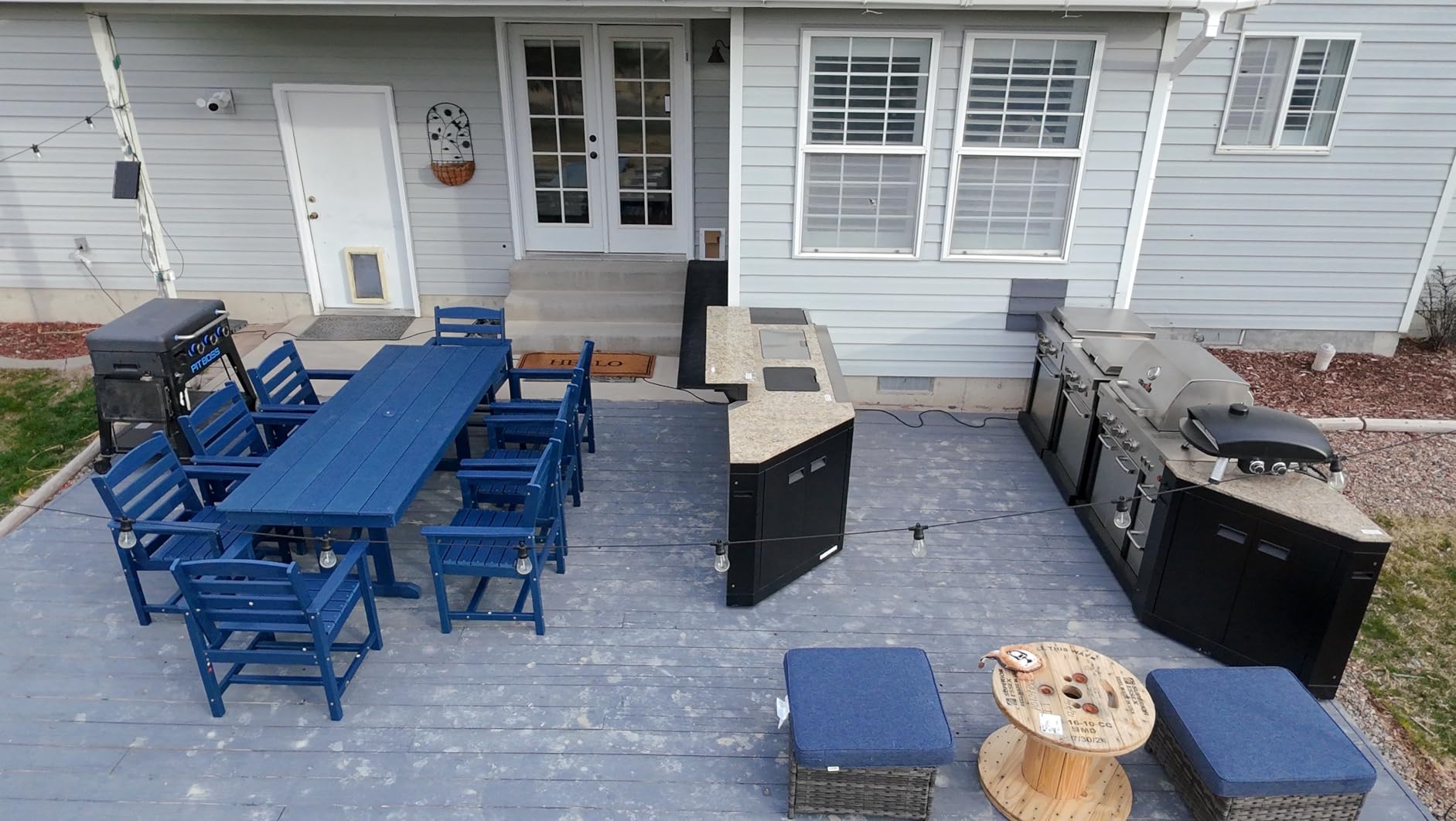 SERWALL Outdoor Dining Table, 84