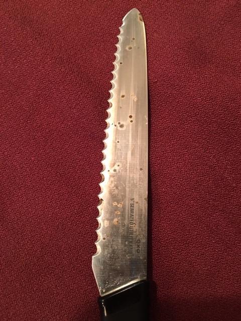 OXO Good Grips 5-in Serrated Utility Knife, Silver/Black customer photo 2