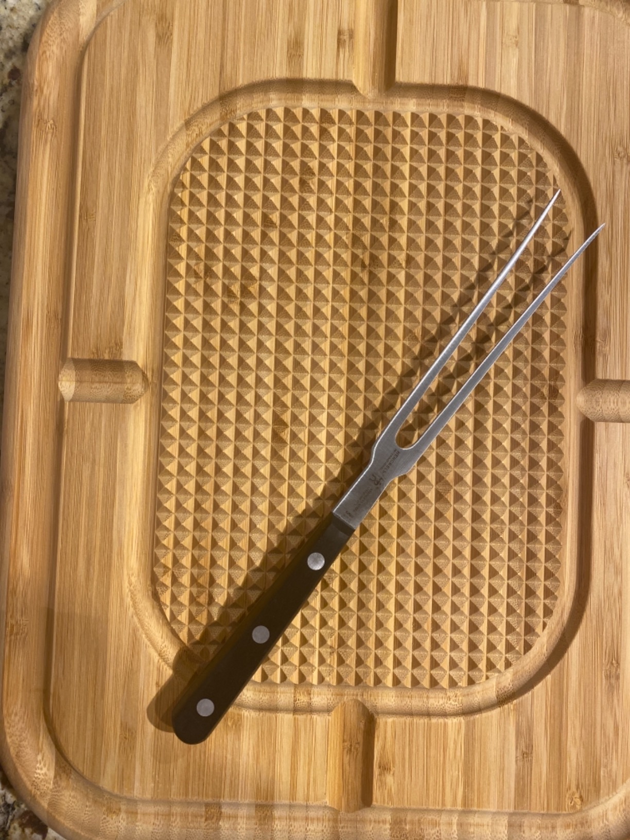 HENCKELS Classic Razor-Sharp 7-inch Flat Tine Carving Fork, German Engineered customer photo 1