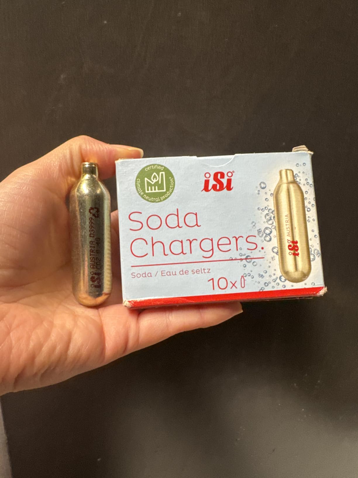 iSi 10-Pack Soda Chargers, Gold customer photo 1