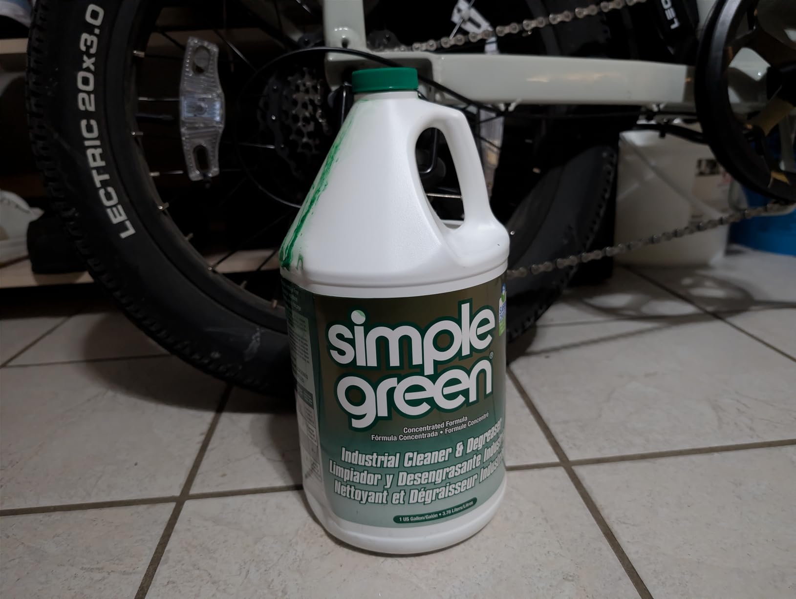 Simple Green Industrial Cleaner and Degreaser, 128 Oz. customer photo 1