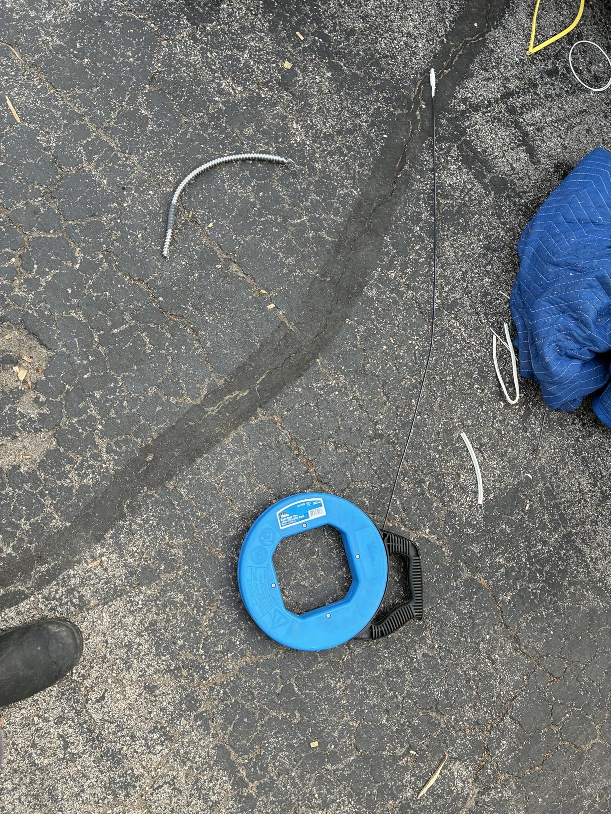 IDEAL Electrical 31-057 Blue Steel Fish Tape 240 ft. Blued Steel Fish Tape w/Formed Hook & Tuff-Grip Pro Case, Non-Oily Finish, Laser Etched Increments customer photo 1
