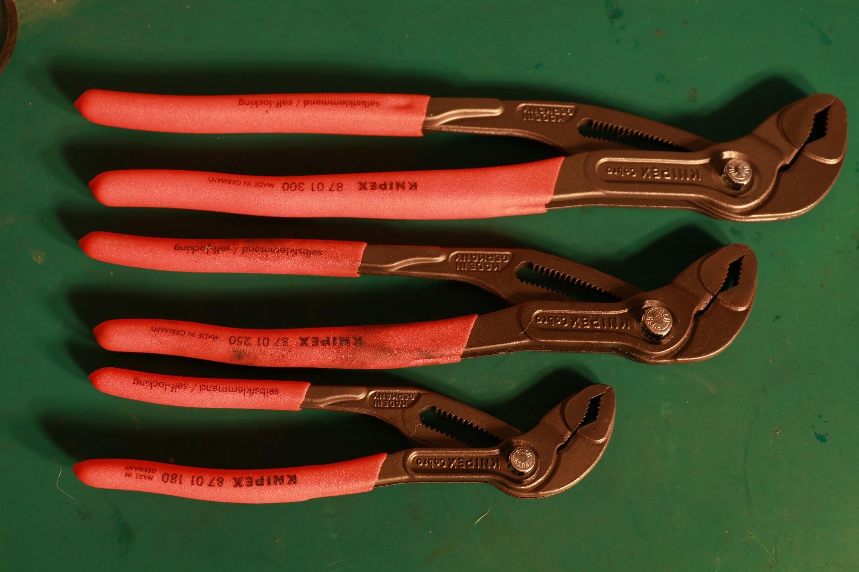 KNIPEX Tools 00 20 06 US1, Cobra Pliers 7, 10, and 12-Inch Set, 3-Piece customer photo 2