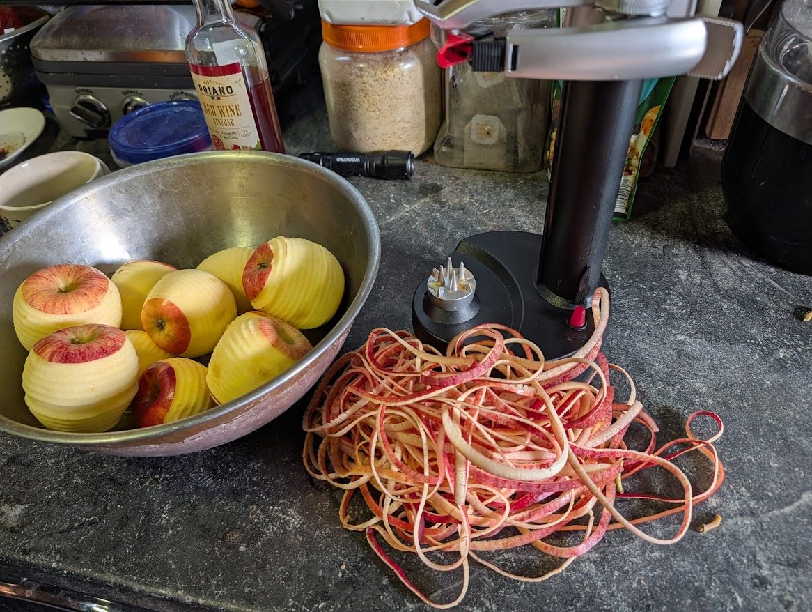 Starfrit Rotato Express Electric Peeler - 2 Spare Blades - Safe & Easy to Use - Effortlessly Peels Vegetables and Fruit customer photo 1