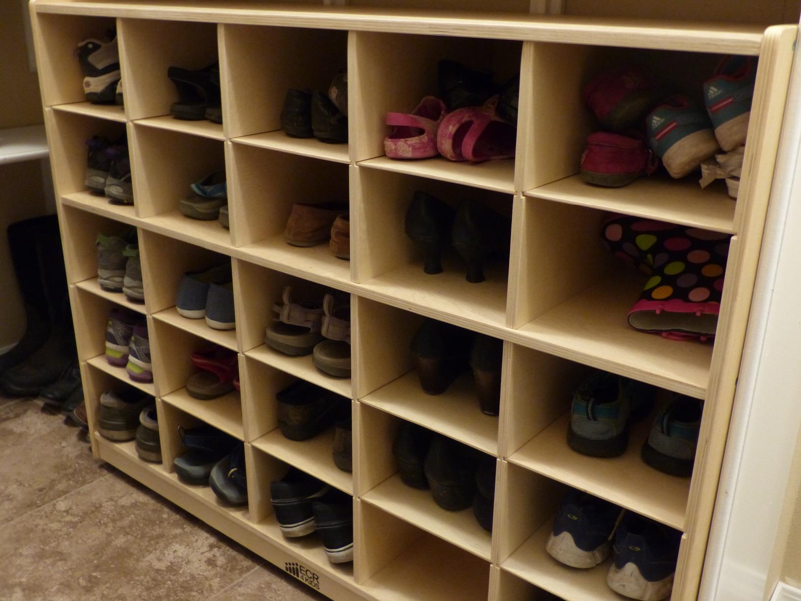 ECR4Kids 25 Cubby Mobile Tray Storage Cabinet, 5x5, Classroom Furniture, Natural customer photo 1