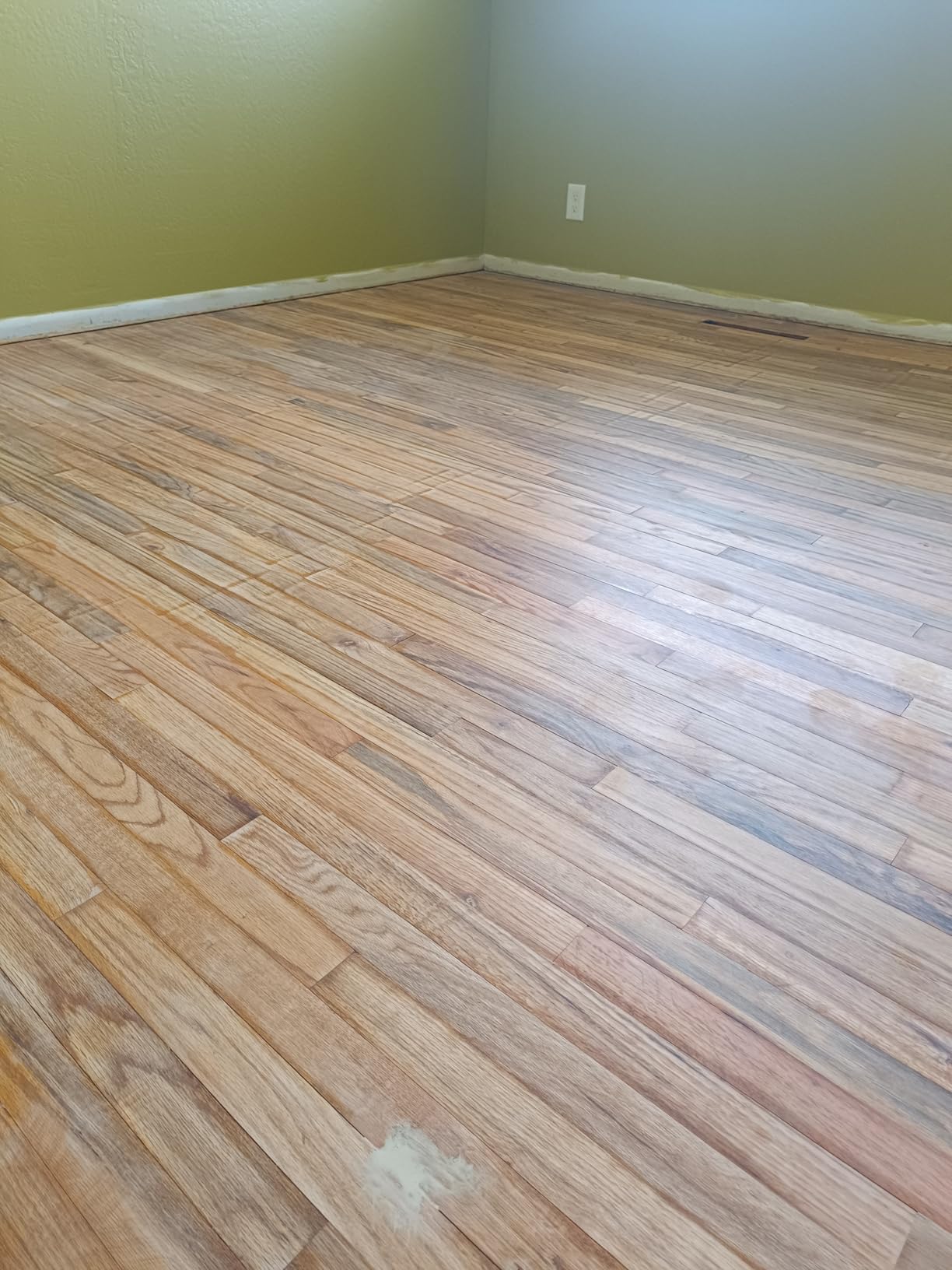 Minwax 66060000 Gel Stain, Walnut, 1 Quart customer photo 1