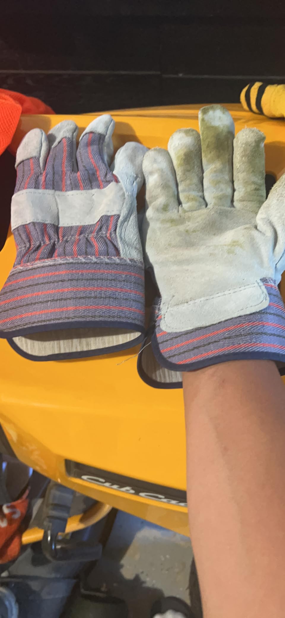 G & F Products Cowhide Leather Work Gloves with Suede Finish Palm rubberized safety cuff, 5 Pairs customer photo 2