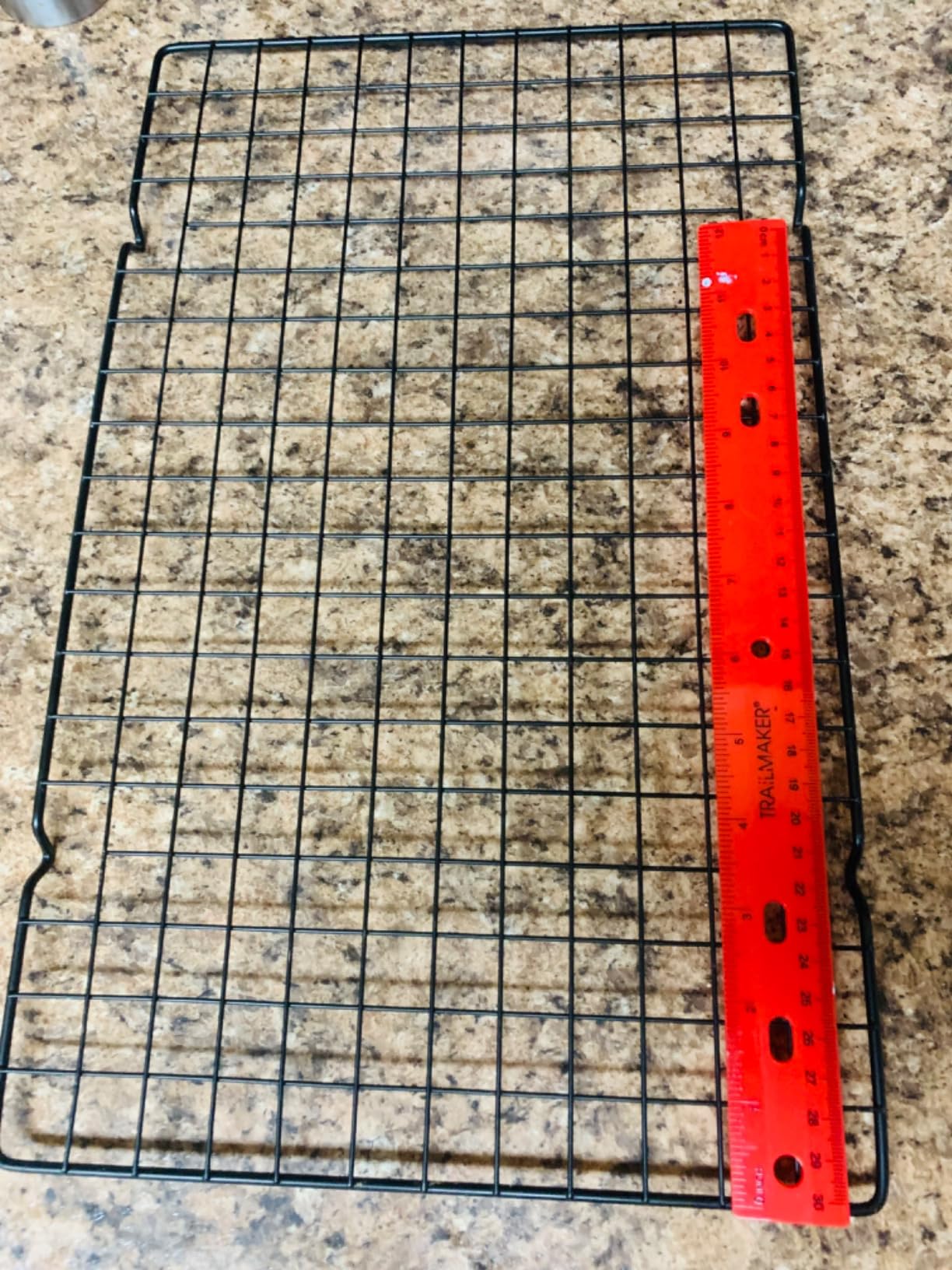 Wilton Gold Premium Non-Stick Warp-Resistant Bakeware Cooling Grid, 16 x 10 in customer photo 1