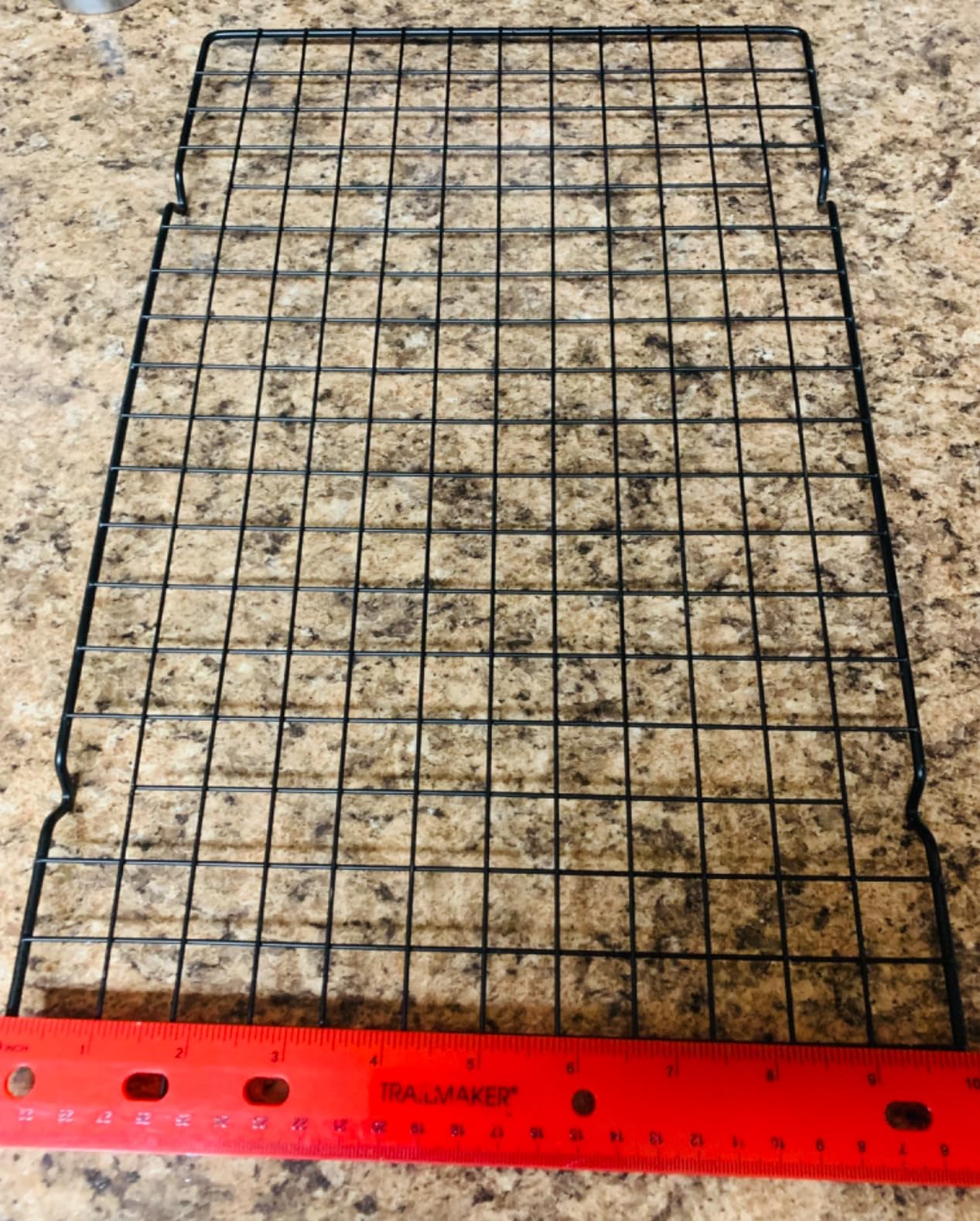 Wilton Gold Premium Non-Stick Warp-Resistant Bakeware Cooling Grid, 16 x 10 in customer photo 2
