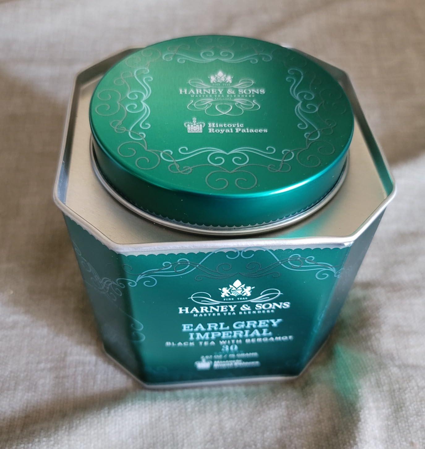 Harney & Sons HRP Earl Grey Tea, 30 Sachets, HRP Earl Grey Imperial (Tin Design May Vary) customer photo 2