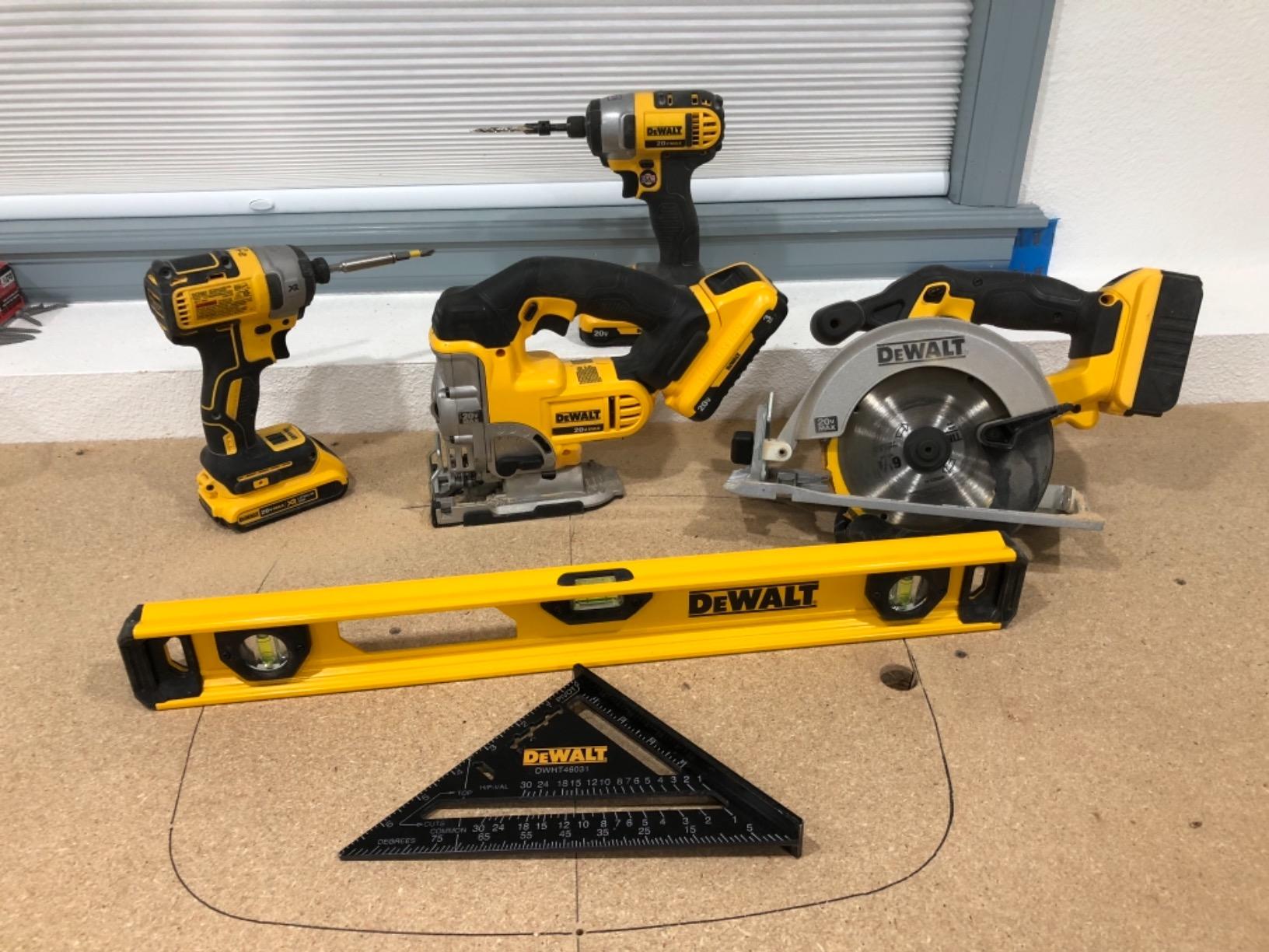 DEWALT DW SQRE QUICK Speed Square customer photo 2