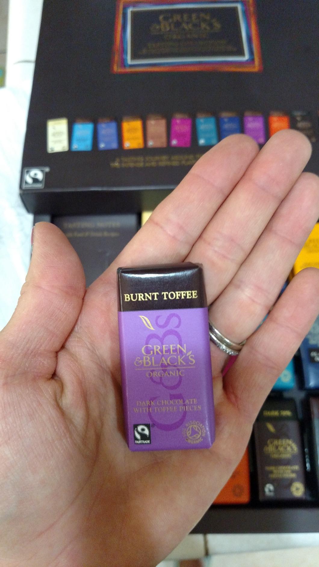 Green & Black's Organic Tasting Collection Box, 395g customer photo 1