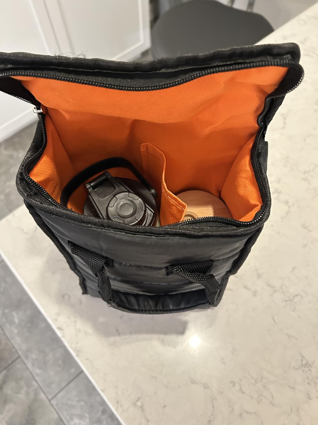 Handy Laundry Wine Carrier Tote Bag - 4-Bottle Pockets Capacity with Padded Insulation, Zipper Closure, and Carry Handles - Ideal for Travel, Picnics, and Beach Trips customer photo 2