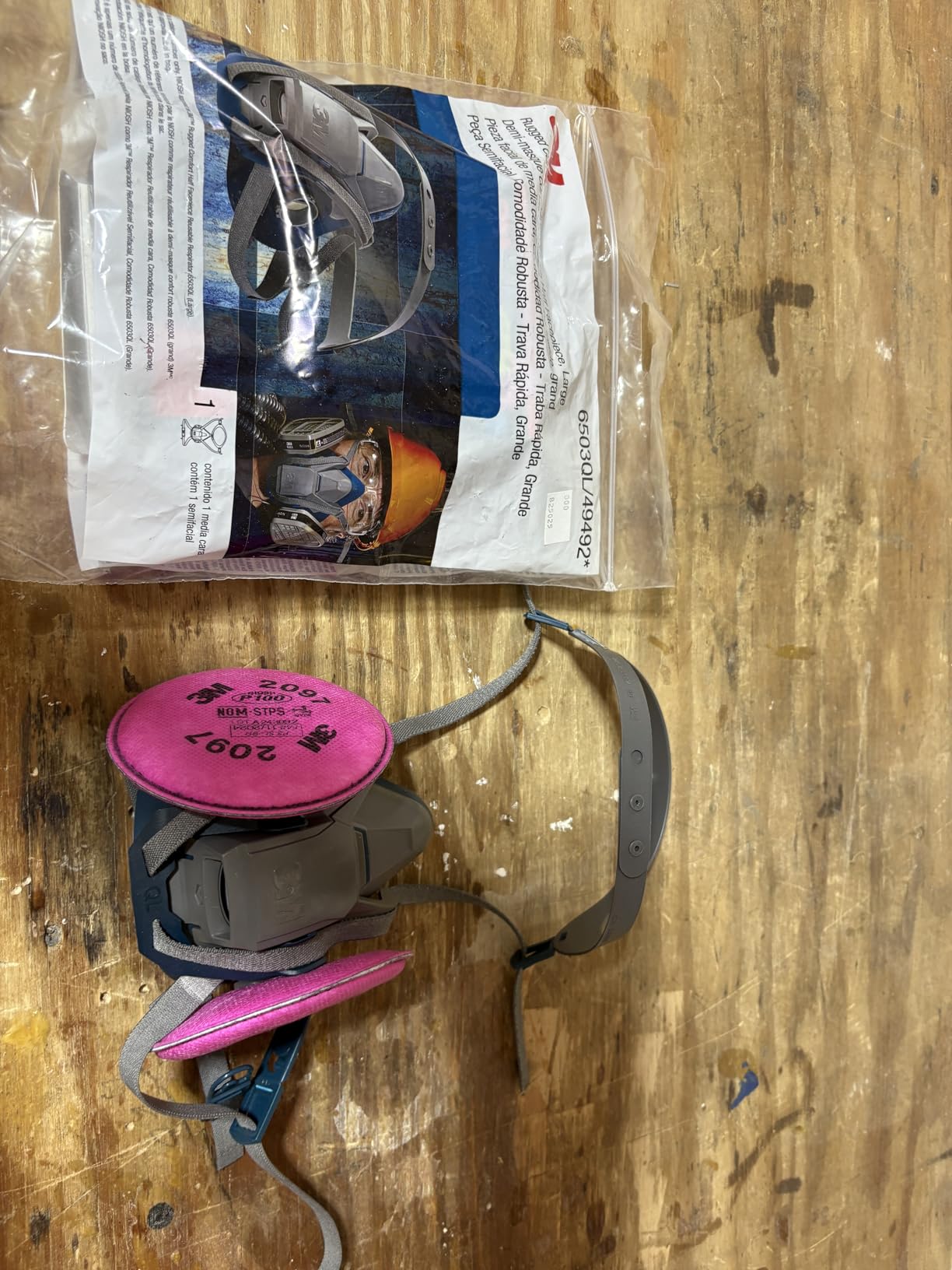 3M Rugged Comfort Quick Latch Half Facepiece Reusable Respirator 6502QL, NIOSH, Medium customer photo 2