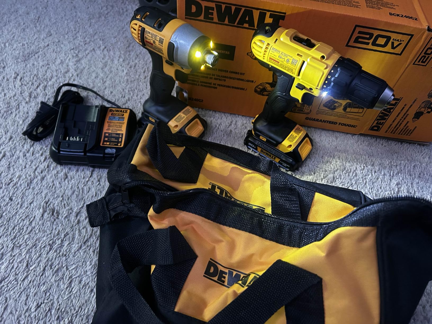 DEWALT 20V MAX Cordless Drill and Impact Driver, Power Tool Combo Kit, Includes 2 Batteries, Charger and Bag (DCK240C2) customer photo 2