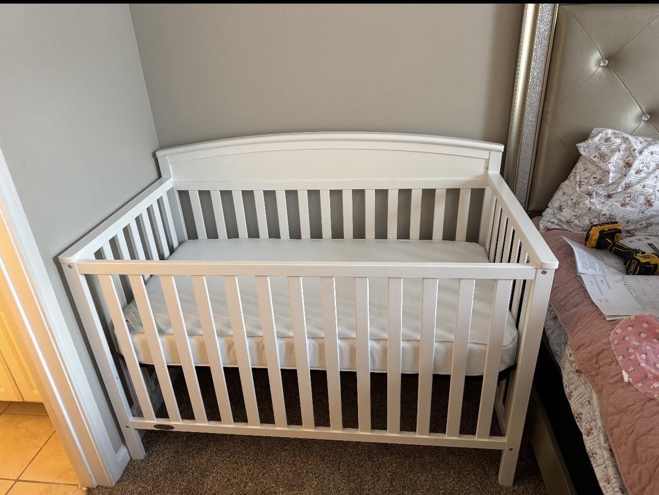 Graco Benton 5-in-1 Convertible Crib - GREENGUARD Gold Certified, Converts from Baby Crib to Toddler Bed, Daybed and Full-Size Bed, Fits Standard Full-Size Crib Mattress (White) customer photo 2