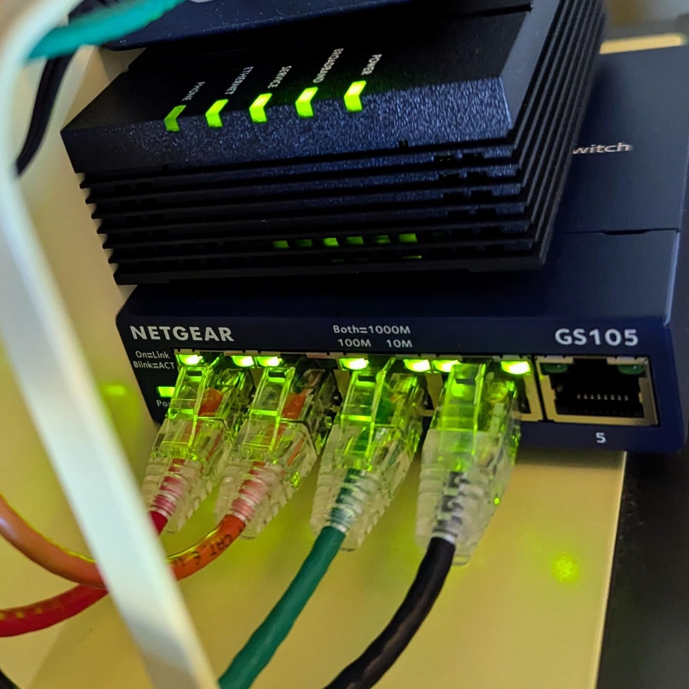 NETGEAR 8-Port Gigabit Ethernet Unmanaged Switch (GS108) - Desktop or Wall Mount, and Limited Lifetime Protection customer photo 2