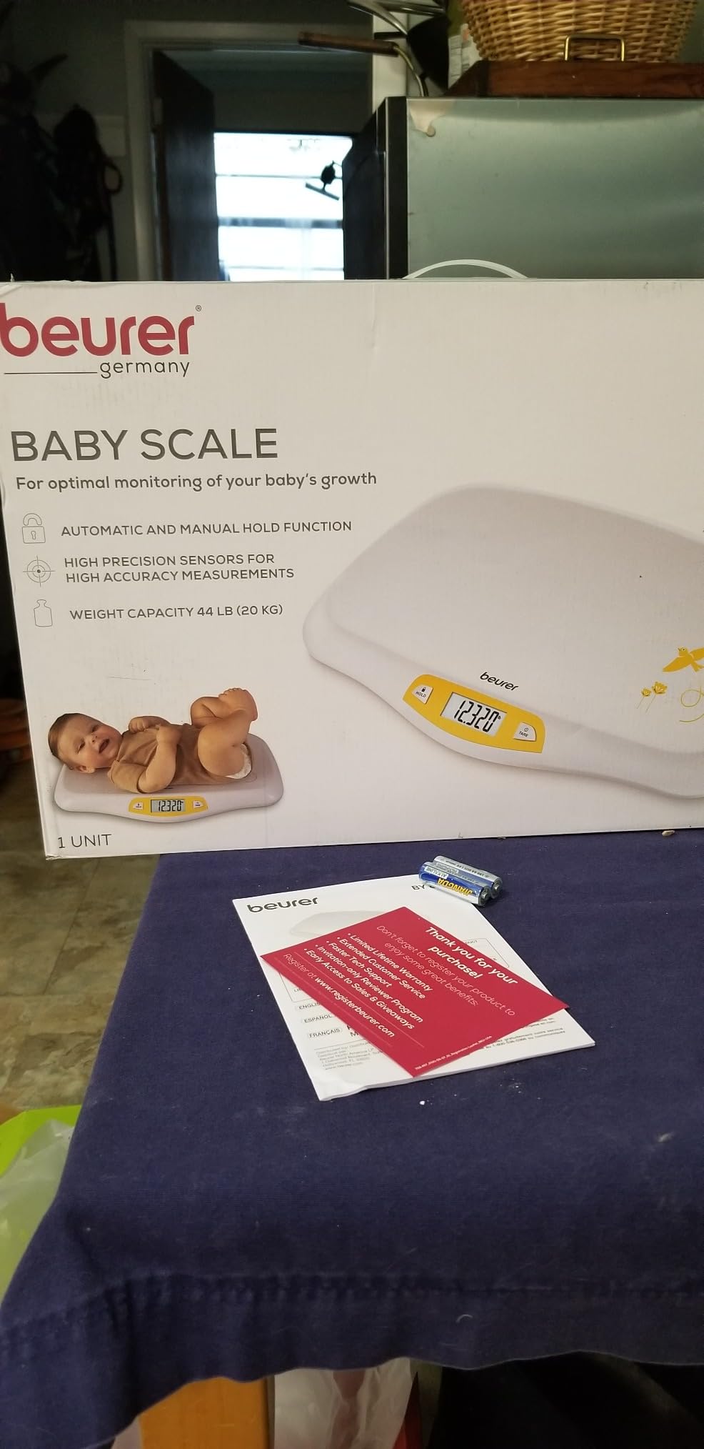 Beurer BY80 Digital Baby Scale, Infant Scale for Weighing in Pounds, Ounces, or Kilograms up to 44 lbs, Newborn Baby Scale with Hold Function, Pet Scale for Cats and Dogs customer photo 1