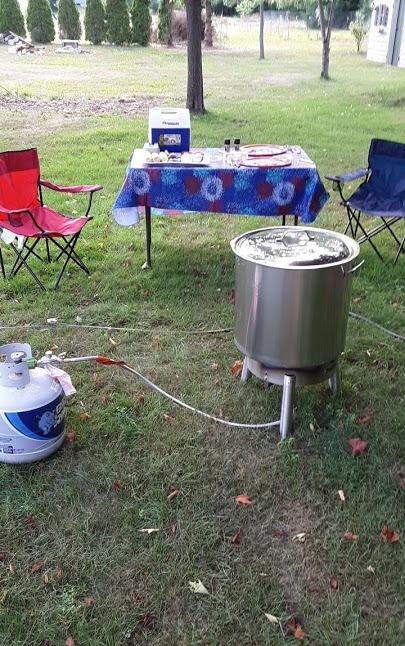 Bayou Classic KDS-182 Stainless Steel Boiler Cooker Kit Features 82-qt Stainless Boiler with Lid, Boil Basket with Helper Handle, Single Jet 106,000 BTU Burner, 10-psi Pre-Set Regulator and 60-in Hose customer photo 2