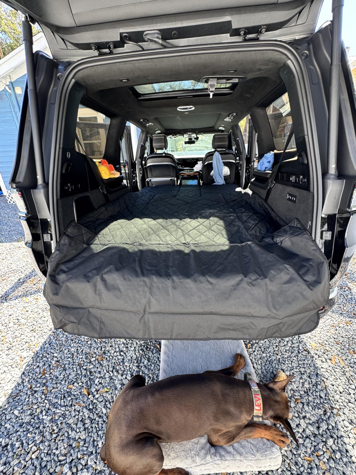 4Knines Split Cargo Liner for SUV - For Dogs & Pets, Heavy-Duty, Waterproof Trunk Mat & Cargo Cover - Fits 60/40 Split Bench & Armrest Pass-Through - Machine Washable, Non-Slip, Durable (Large, Black) customer photo 1