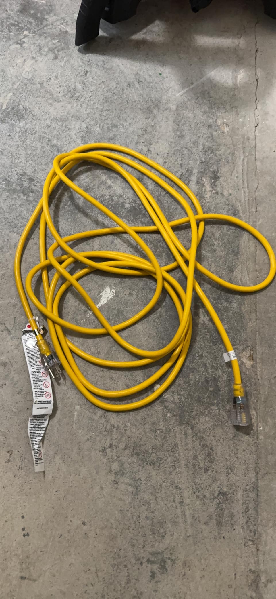 IRON FORGE CABLE 25 ft Lighted Outdoor Extension Cord - 12/3 SJTW Heavy Duty Yellow Extension Cable Extension Cable with 3 Prong Grounded Plug for Safety, 15AMP -Great for Garden and Major Appliances customer photo 2