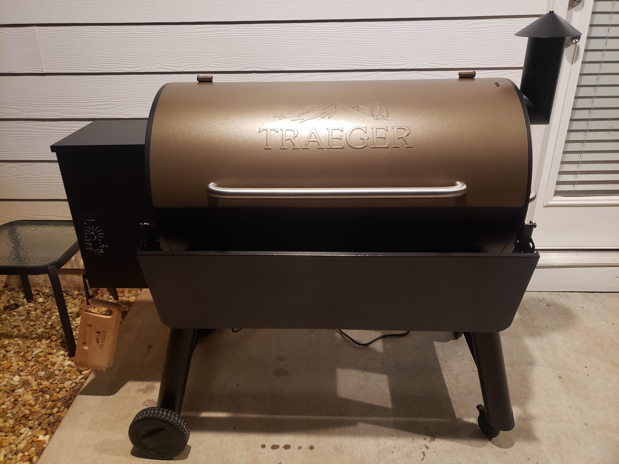 Traeger Grills BAC363 34 Series Folding Front Shelf Grill Accessory (Fits Pro 34, Eastwood 34) customer photo 1