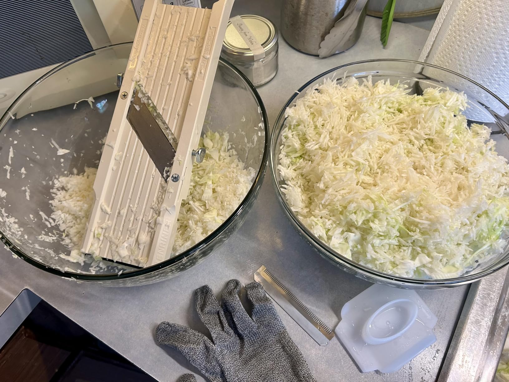 Benriner Super Slicer, with 4 Japanese Stainless Steel Blades, Beige customer photo 1