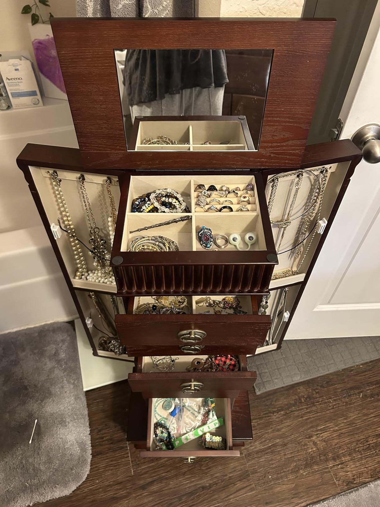 Giantex Standing Jewelry Cabinet with 7 Drawers, Flip-Top Mirror, 2 Side Doors with 12 Necklace Hooks, Divided Ring Compartments, Velvet-Lined Jewelry Armoire Organizer Chest, Cherry customer photo 1