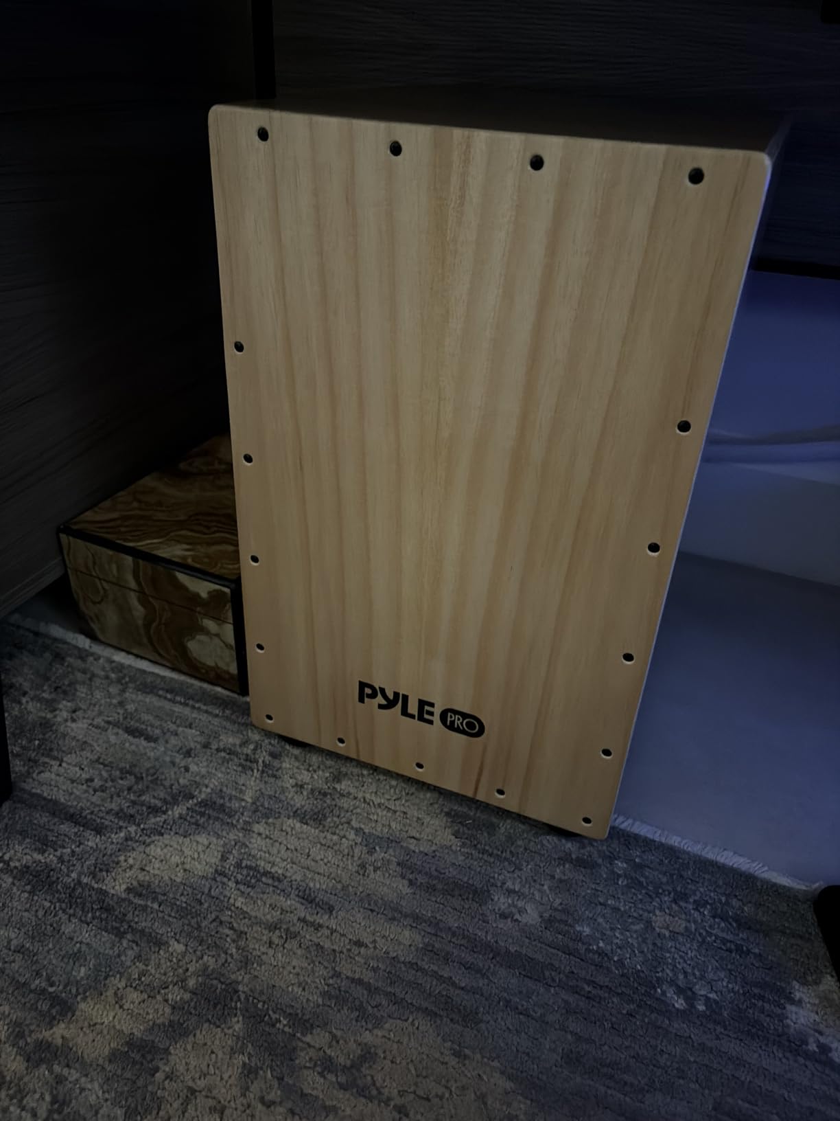 Pyle Jam Wooden Cajon - Handcrafted Stringed Lightweight Percussion Box With Internal Guitar Strings customer photo 1