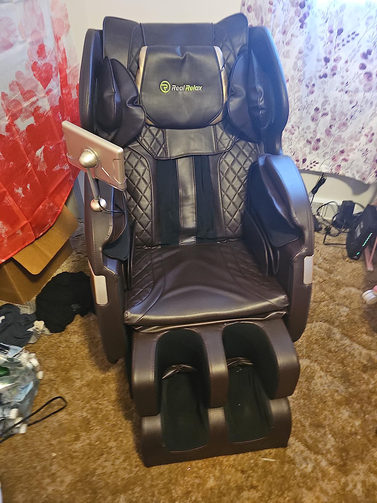 Real Relax 2025 Full Body Massage Chair of Dual-core S Track, Shiatsu Massage Recliner of Zero Gravity with APP and LCD Control, Bluetooth, Home or Office Use Brown customer photo 2